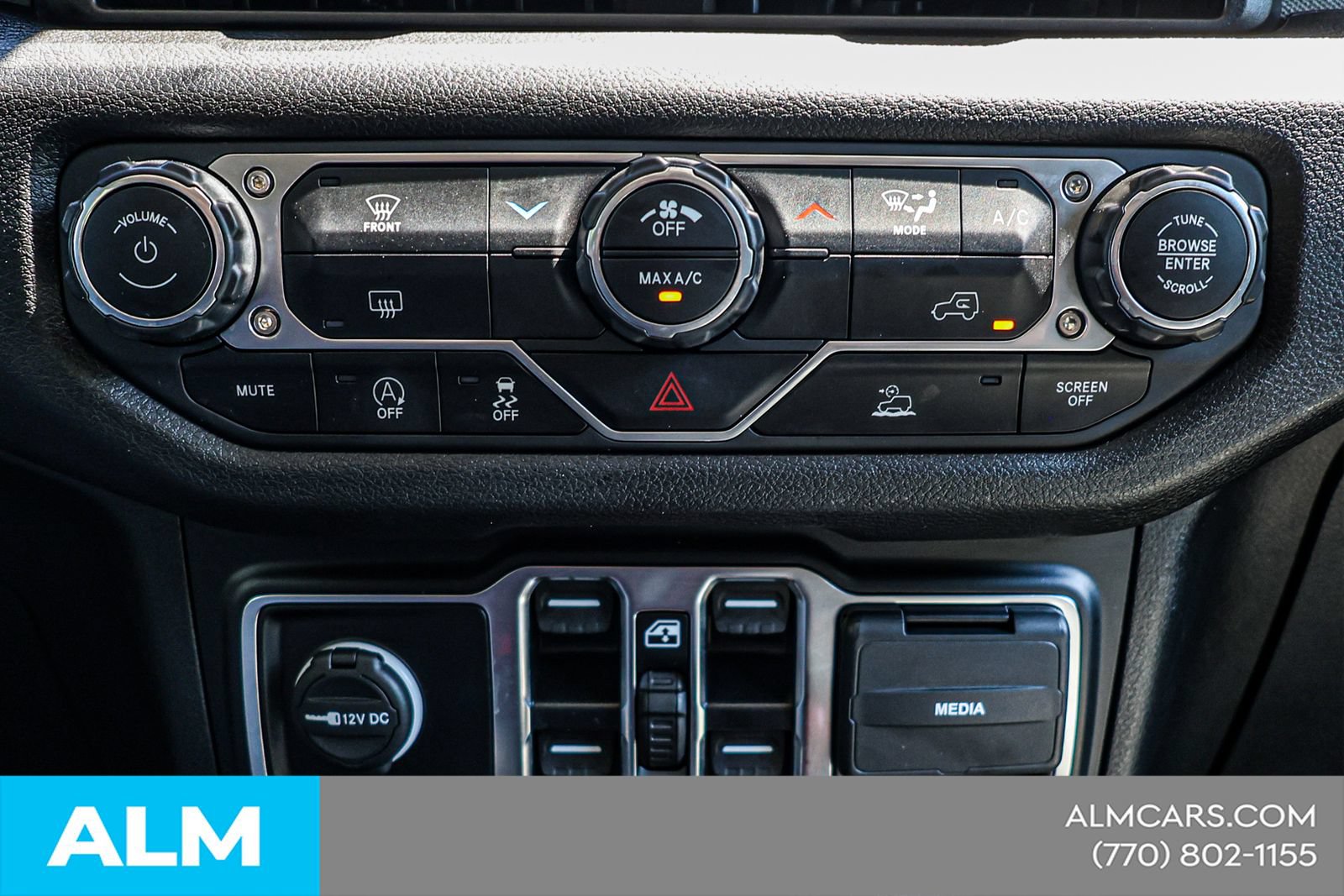 Used 2024 Jeep Wrangler Unlimited Sport AWD/4WD image 31