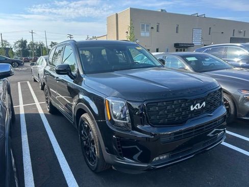 Used 2022 Kia Telluride SX w/ Nightfall Edition Package AWD/4WD image 2
