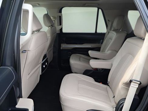 Used 2024 Ford Expedition Limited AWD/4WD image 25