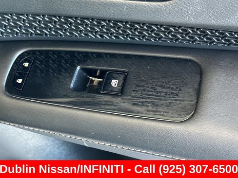Used 2023 Nissan Ariya FWD image 22