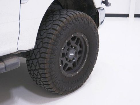 Certified 2022 Ford F250 Lariat AWD/4WD image 5