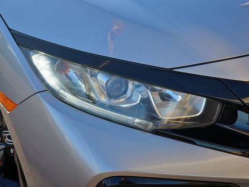 Used 2018 Honda Civic Sport image 34