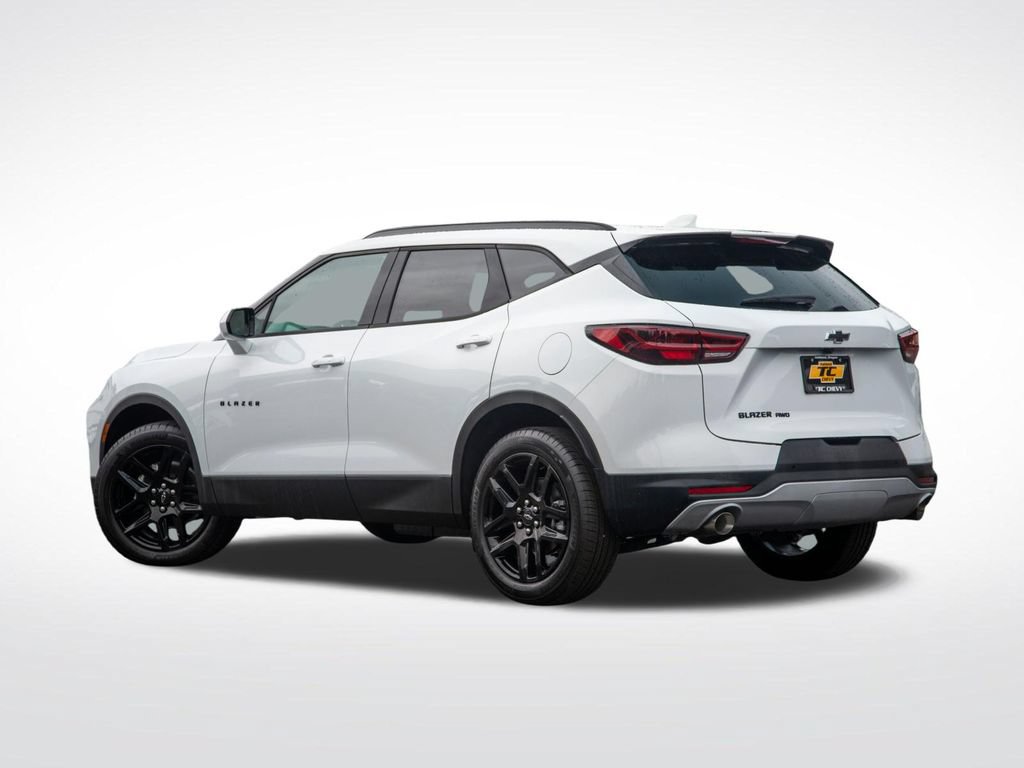 New 2026 Chevrolet Blazer LT w/ Convenience Package AWD/4WD image 8