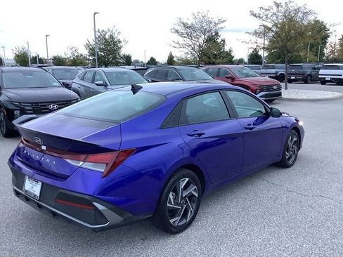 Certified 2025 Hyundai Elantra Sport image 6