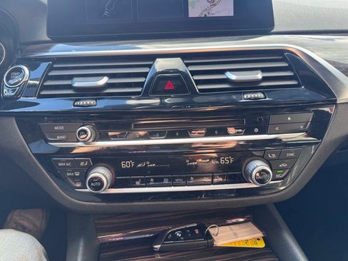 Used 2018 BMW 530i xDrive AWD/4WD image 21