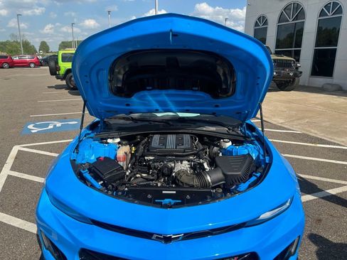 Used 2022 Chevrolet Camaro ZL1 RWD image 25