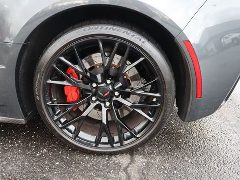 Used 2017 Chevrolet Corvette Z06 image 32
