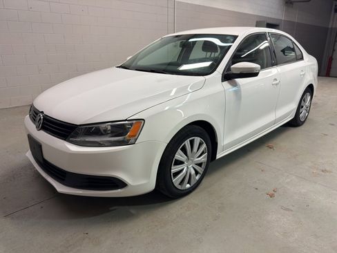 Used 2014 Volkswagen Jetta SE image 3