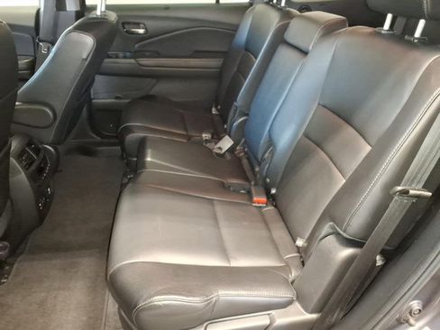 Used 2016 Honda Pilot Touring image 21