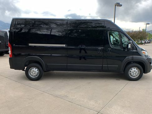 Used 2023 RAM ProMaster 2500 FWD image 6