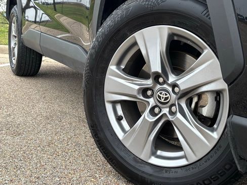 Used 2024 Toyota RAV4 XLE image 2