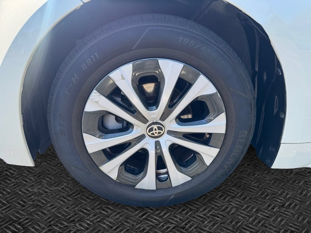 Used 2020 Toyota Corolla LE FWD image 11