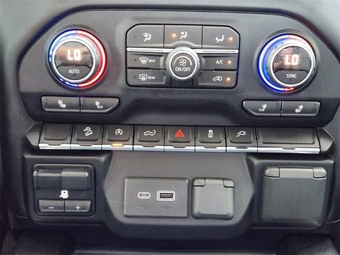 Used 2019 Chevrolet Silverado 1500 LT Trail Boss image 20