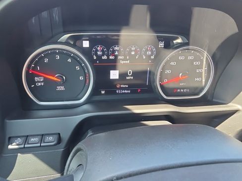 Used 2020 Chevrolet Silverado 1500 High Country w/ Technology Package image 17