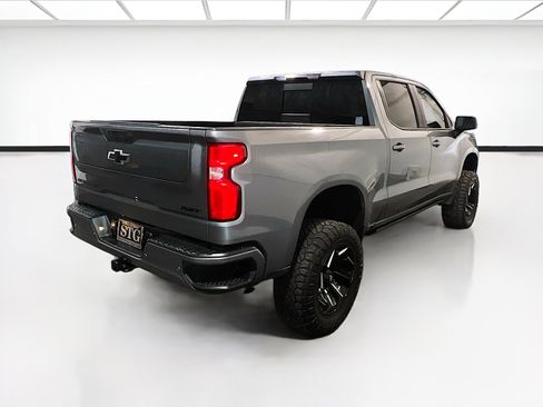 Used 2022 Chevrolet Silverado 1500 RST w/ Convenience Package II AWD/4WD image 4