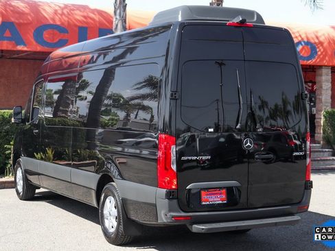 Used 2023 Mercedes-Benz Sprinter 2500 image 6
