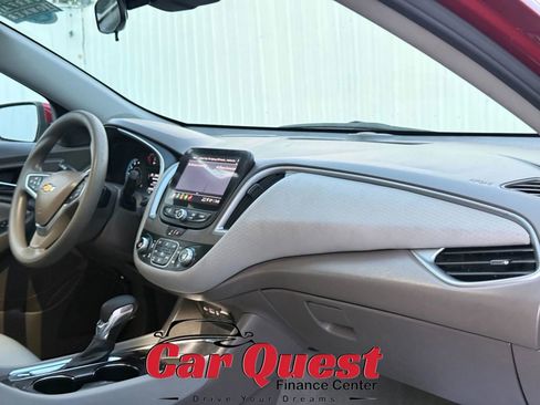 Used 2023 Chevrolet Malibu LT FWD image 18