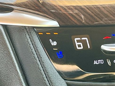 Used 2024 Cadillac XT6 Premium Luxury w/ Platinum Package image 21