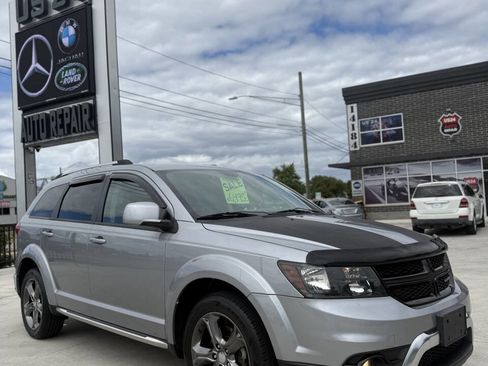 Used 2015 Dodge Journey Crossroad w/ Flexible Seating Group image 1