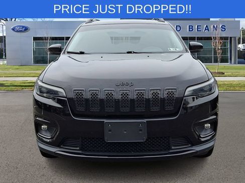 Used 2020 Jeep Cherokee Latitude Plus AWD/4WD image 2