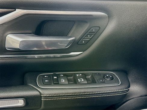 Used 2020 RAM 1500 Laramie w/ Sport Appearance Package image 17