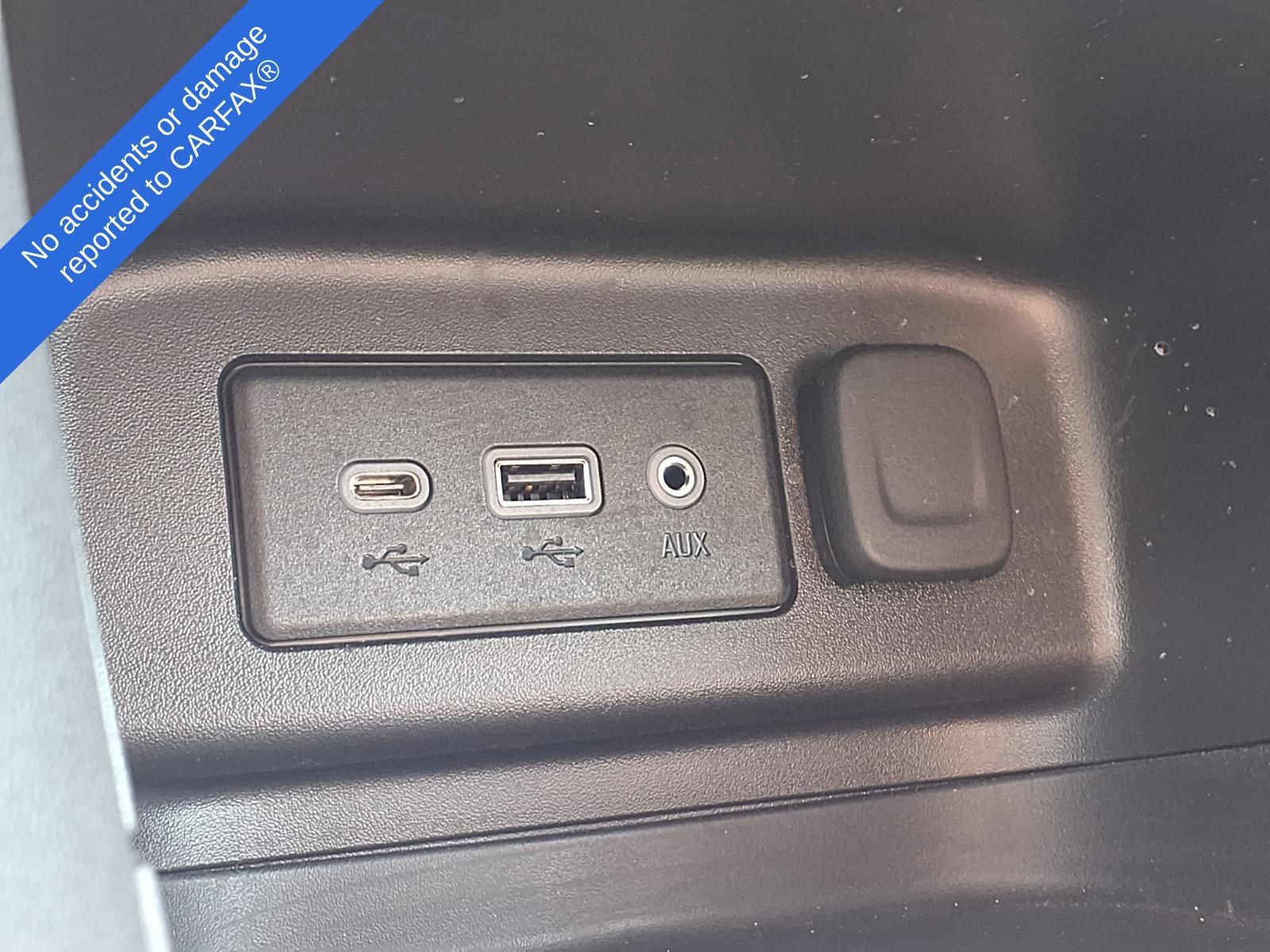 Used 2024 Chevrolet Equinox LT w/ LPO, Floor Liner Package FWD image 25