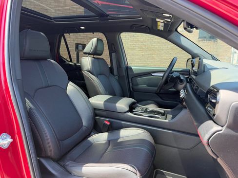 Used 2025 Honda Pilot Black Edition image 13
