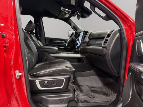 Used 2024 RAM 1500 Laramie image 16