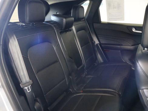 Used 2021 Ford Escape Titanium image 21