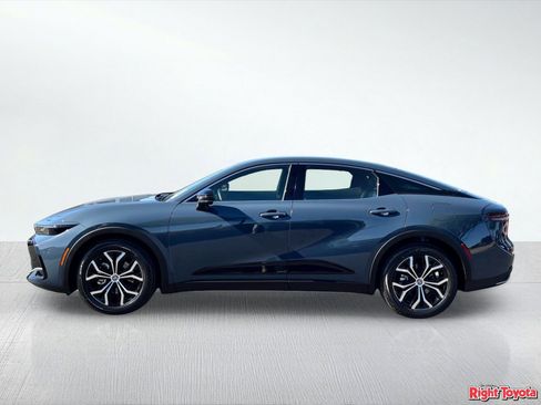 Certified 2026 Toyota Crown AWD/4WD image 2