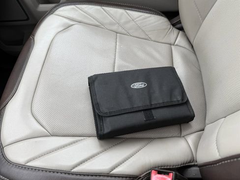 Used 2019 Ford F450 Limited image 21