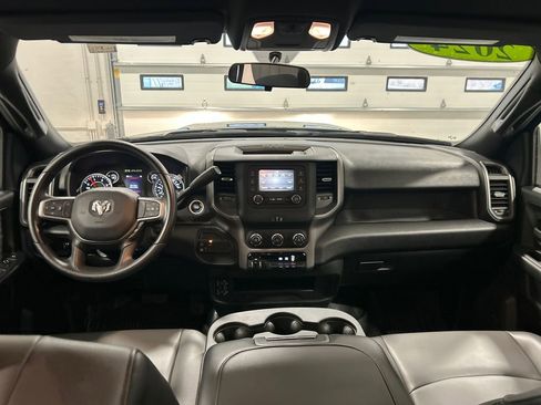 Used 2024 RAM 3500 Tradesman w/ Chrome Appearance Group image 27