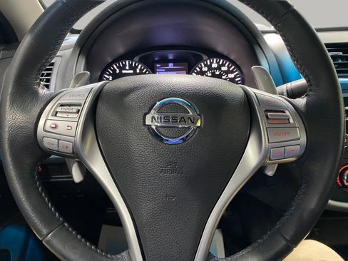 Used 2016 Nissan Altima 2.5 SR FWD image 11