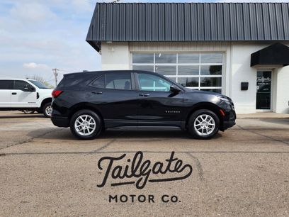 Used 2023 Chevrolet Equinox LS w/ LS Convenience Package
