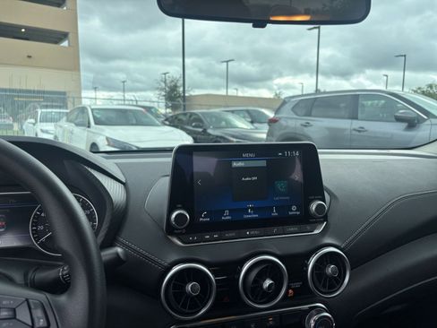 Used 2025 Nissan Sentra SV image 18