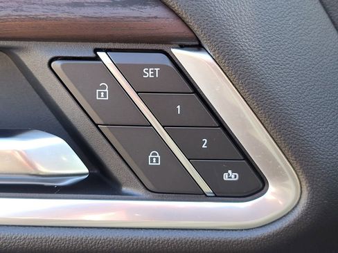 New 2025 GMC Sierra 2500 SLT w/ SLT Premium Package image 21