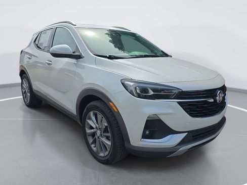 Used 2023 Buick Encore GX Essence w/ Experience Buick Package FWD image 2