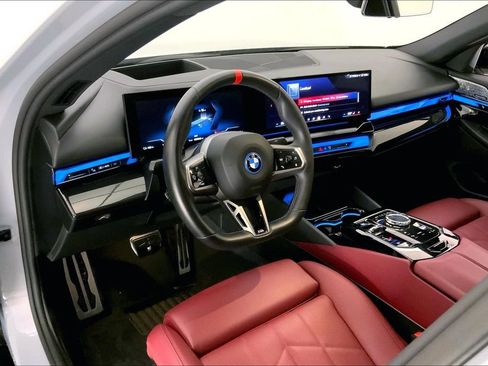 Certified 2025 BMW i5 M60 AWD/4WD image 21
