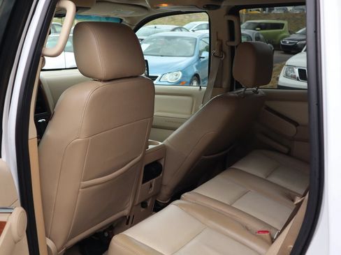 Used 2006 Ford Explorer Eddie Bauer RWD image 12