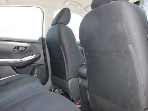Used 2024 Nissan Sentra S FWD image 14