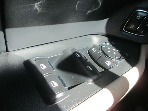 Used 2022 Ford Expedition Max Limited image 31