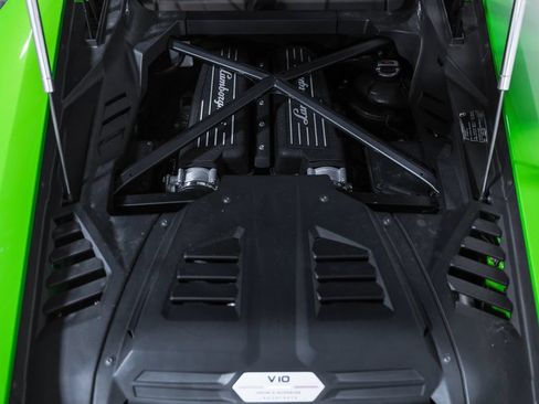 Used 2020 Lamborghini Huracan EVO AWD/4WD image 22