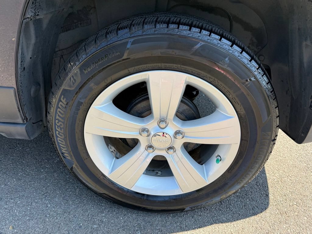 Used 2013 Jeep Patriot Sport FWD image 22