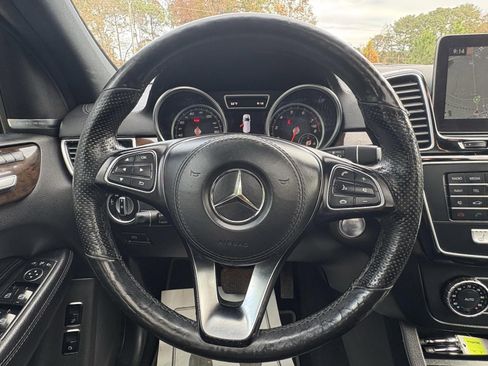 Used 2019 Mercedes-Benz GLS 450 4MATIC image 32
