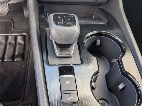 Used 2023 Nissan Rogue SV AWD/4WD image 23