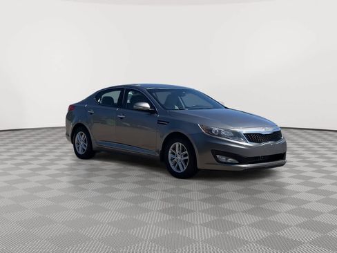 Used 2013 Kia Optima LX w/ Convenience Plus Pkg FWD image 2