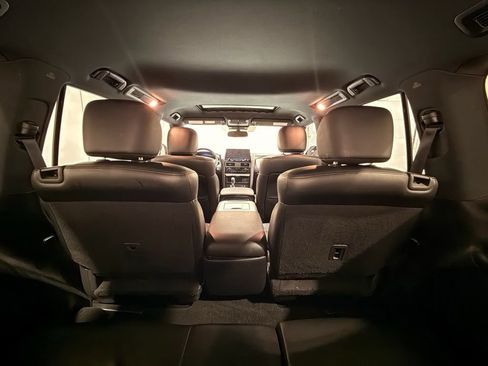 Used 2023 Nissan Armada SL w/ Midnight Edition Package AWD/4WD image 38