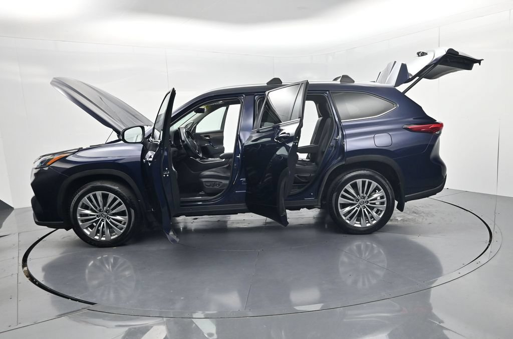 Used 2021 Toyota Highlander Platinum AWD/4WD image 66