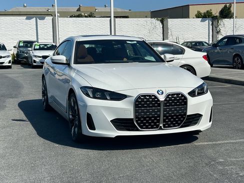 New 2026 BMW 430i w/ Premium Package RWD image 7