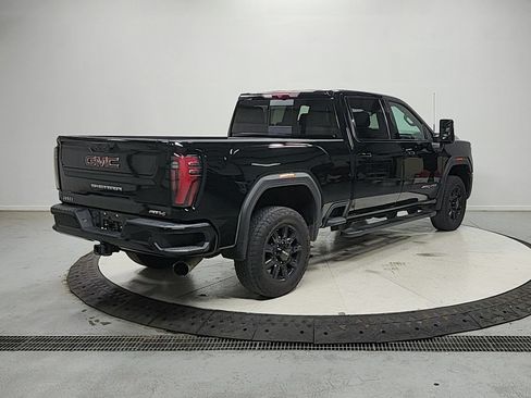 Used 2024 GMC Sierra 2500 AT4 w/ Max Trailering Package AWD/4WD image 8